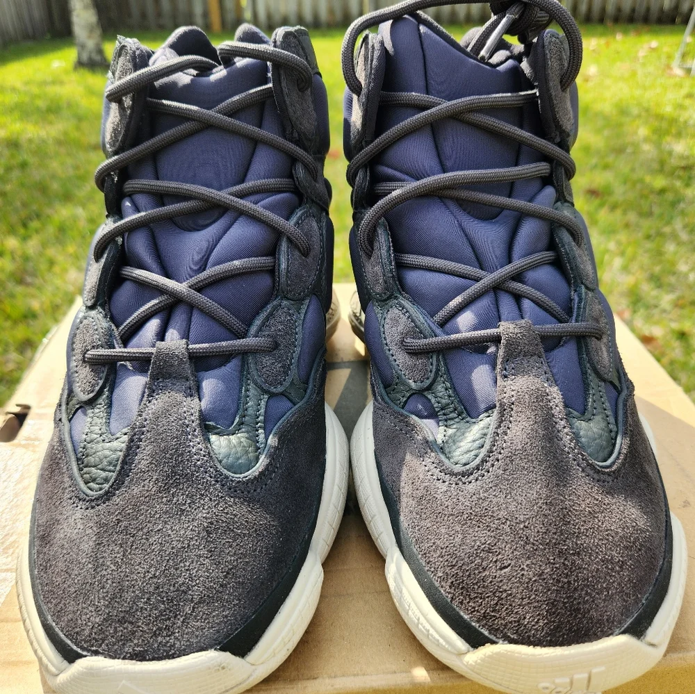 Size 9.5 - adidas Yeezy 500 High Slate